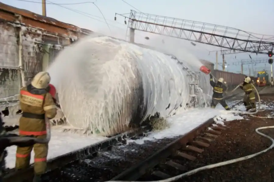 В Шуском районе сошли вагоны с рельсов, задержаны 10 поездов 