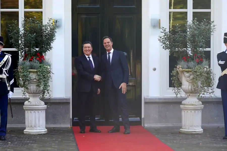 Аскар Мамин провел переговоры с Премьер-Министром Нидерландов Рютте 