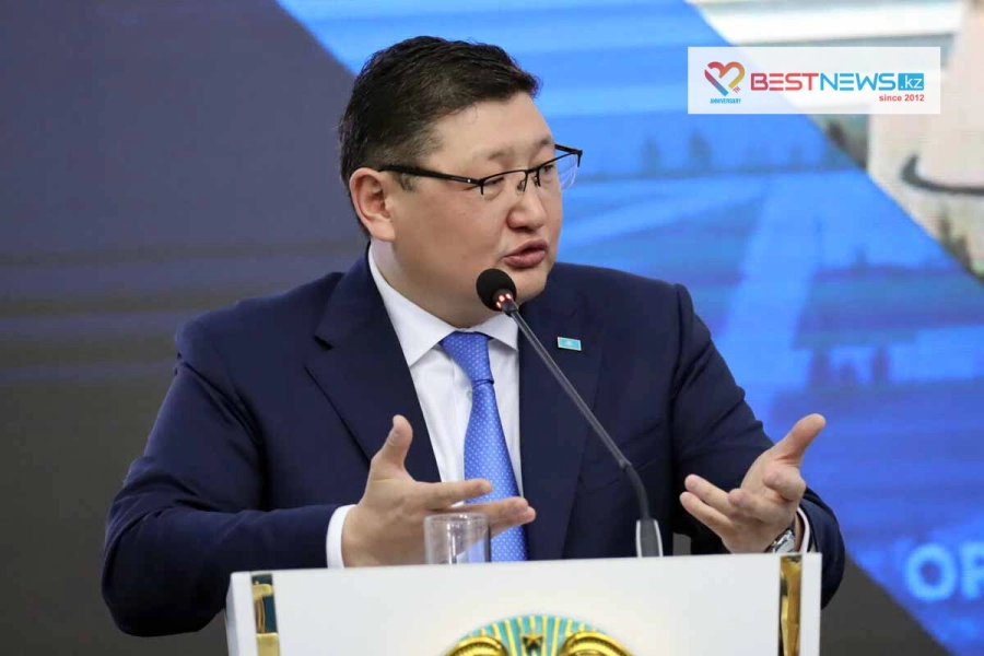 "Закупаемая мебель - не для меня лично"  - Берик Уали 