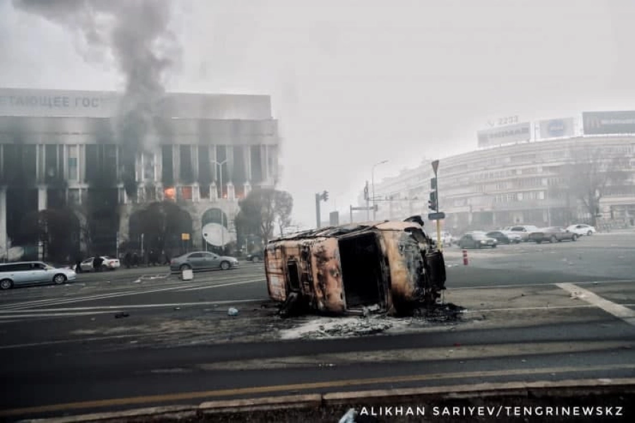 Сроки открытия аэропорта Алматы, сколько солдат ОДКБ, подлежит ли восстановлению здание акимата: интервью замакима Ержана Бабакумарова 