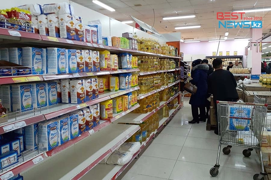 В Нур-Султане разрешили заведениям работать до полуночи, супермаркеты станут круглосуточными 