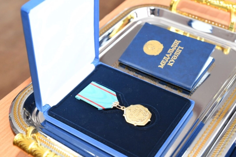 Фельдшер Улдана Мырзуан награждена посмертно 