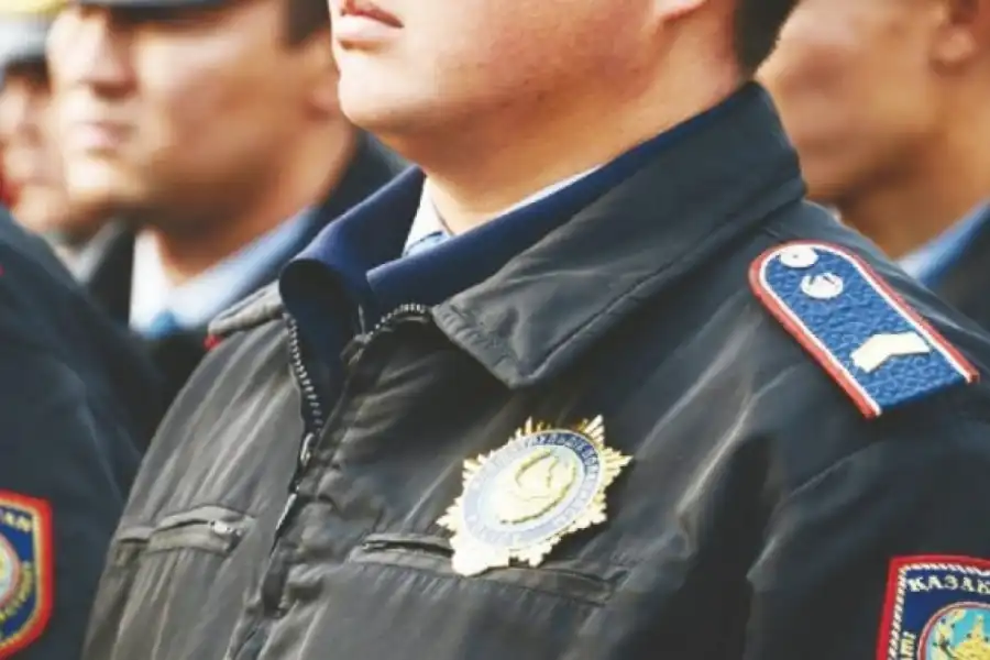 Ни с места: полиция Казахстана перешла на усиленную службу из-за COVID19 