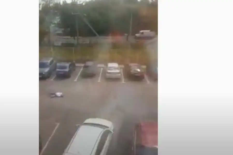 В Караганде произошла перестрелка на улице, ранены двое 