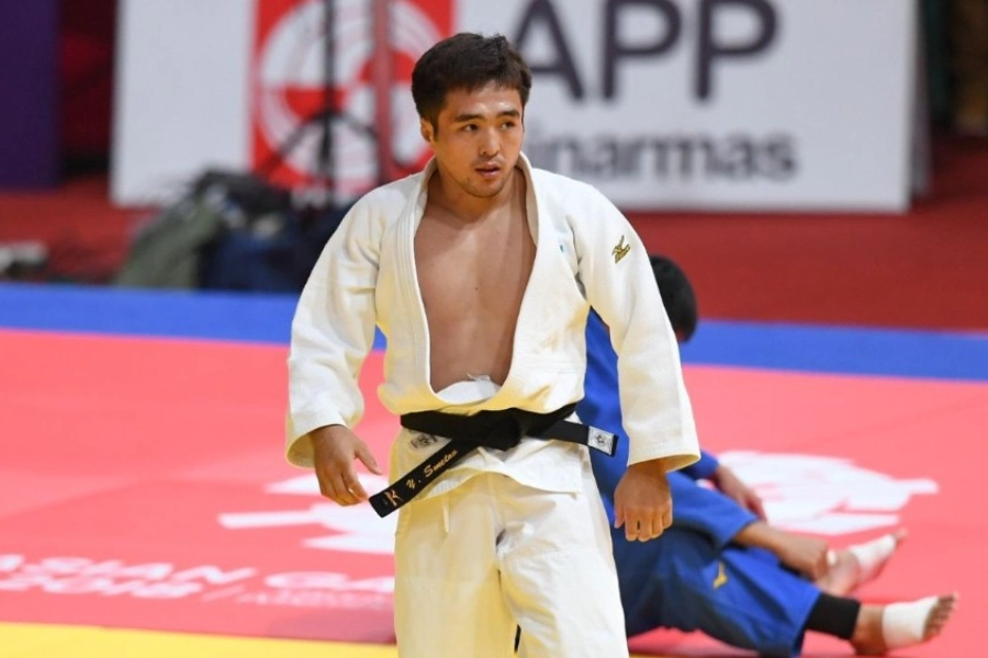 Елдос Сметов поборется за бронзовую медаль на чемпионате мира  