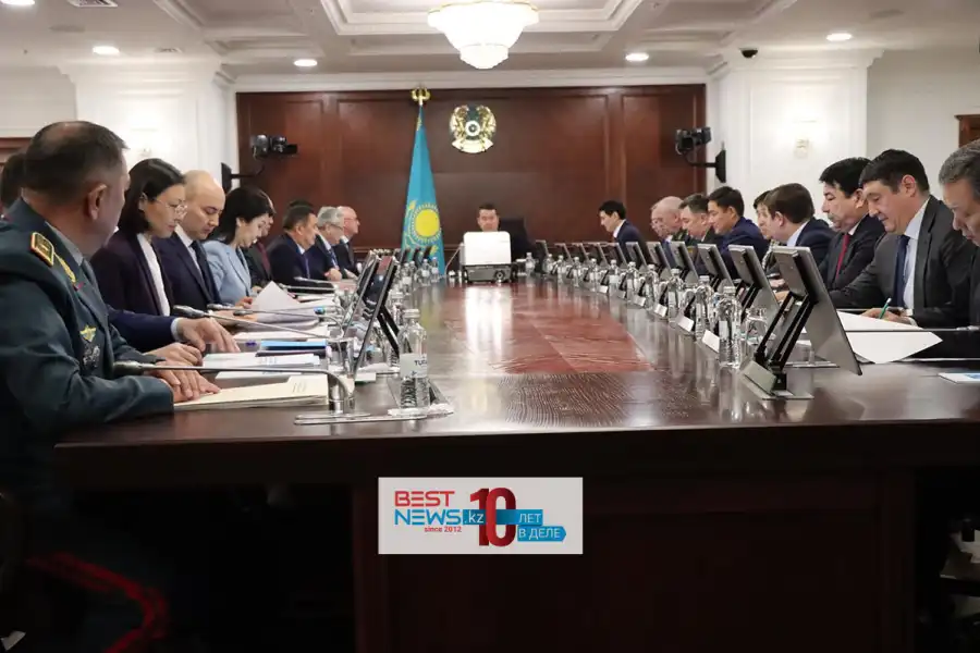 Full house Смаилова: правительство Казахстана собралось на заседание почти в полном составе 