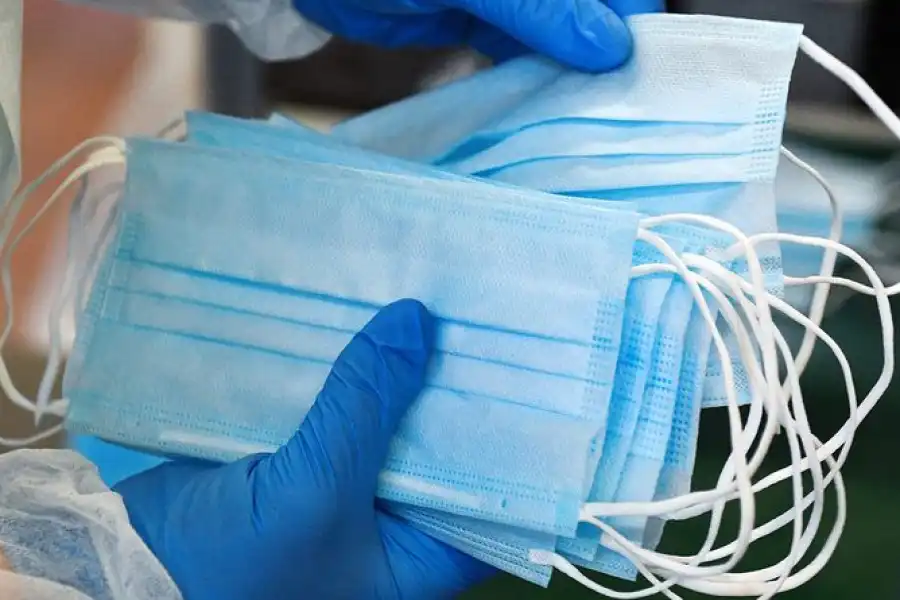 В Казахстане возбудили уголовные дела за фейки, продажу масок и побеги с карантина 