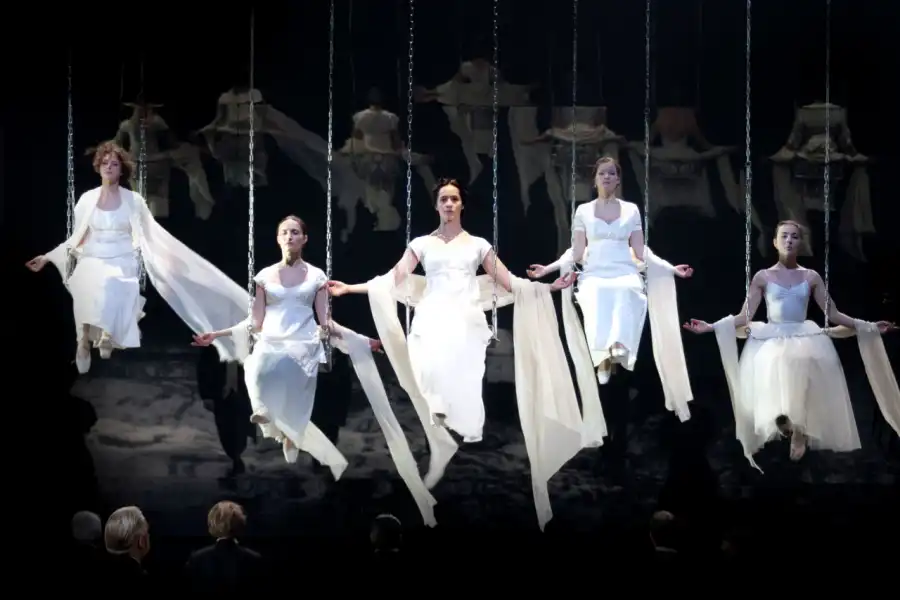 Театр имени Евгения Вахтангова на сцене «Астана Опера» 