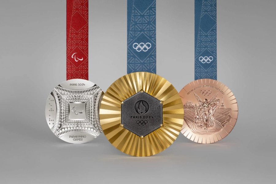 В медалях для Олимпийских игр в Париже будет частичка Эйфелевой башни 