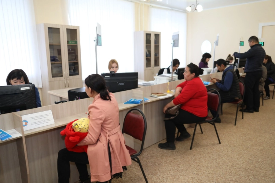 Казахстанцам продлили АСП до конца 2020 года 
