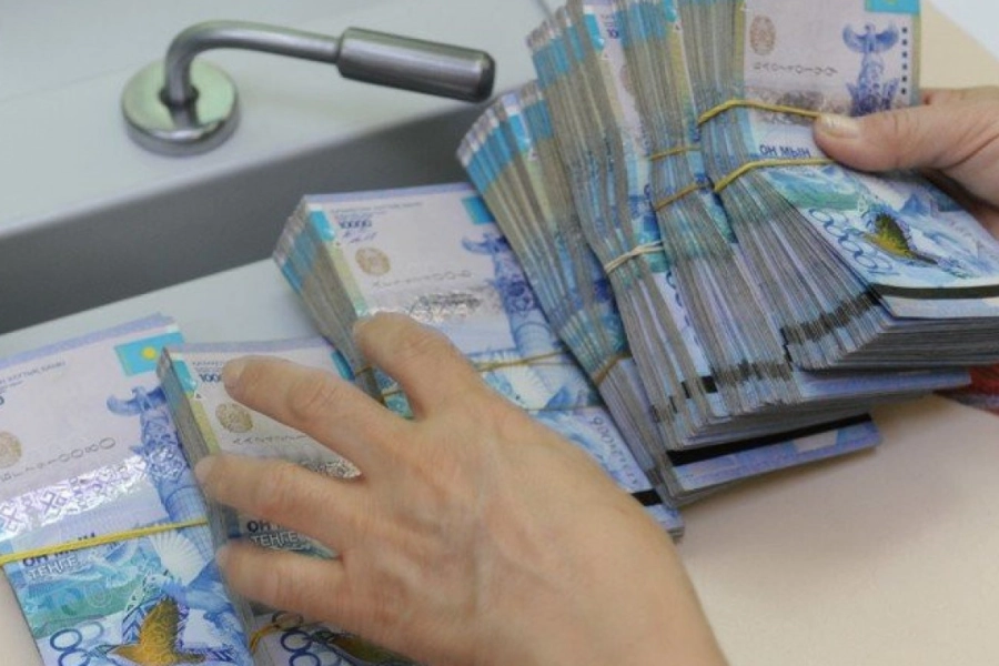 Минфин начнет проверку банковских счетов казахстанцев в 100 офшорах 