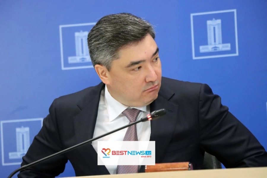 «Три раза приходится карточкой платить»: Олжас Бектенов рассказал об изменениях в новом Налоговом кодексе для строителей и бизнеса 