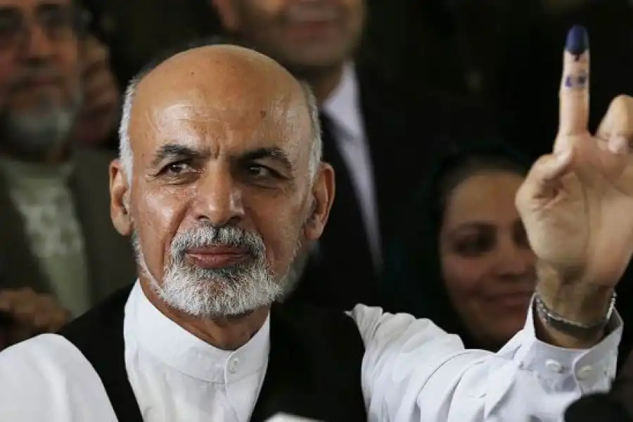 Гани официально объявили победителем президентских выборов в Афганистане 