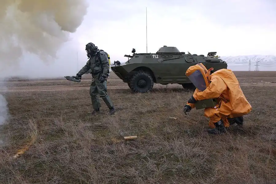 В ВС Казахстана отмечают День войск радиационной, химической и биологической защиты 