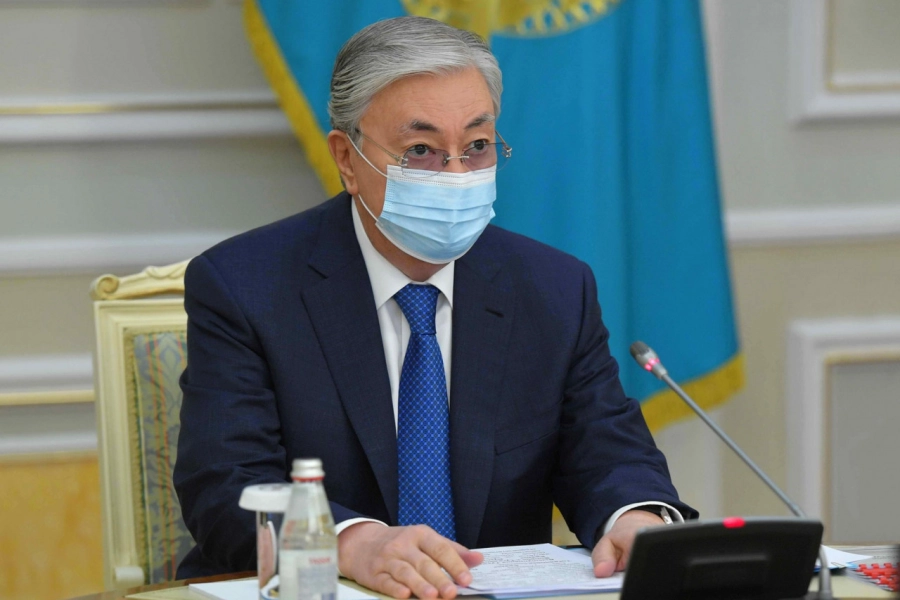 Президент Казахстана сделал прививку от коронавируса 