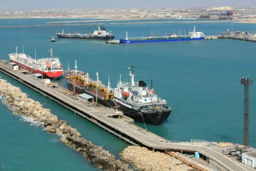 Казахстан приостановил обслуживание судов из Азербайджана и Ирана  