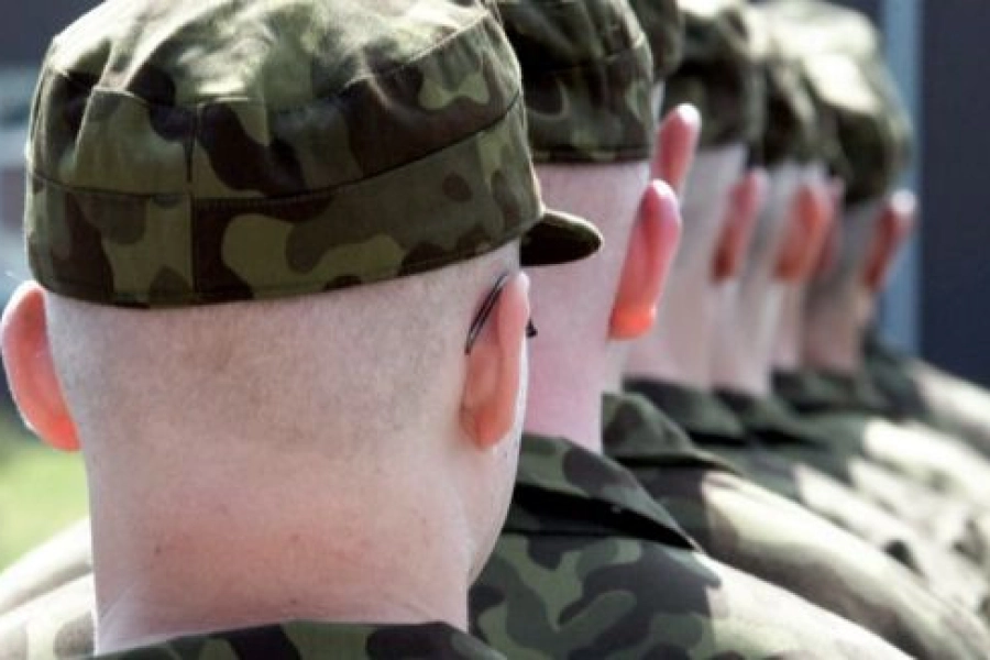 Забрали в армию прямо с экзаменов: министр обороны ответил на жалобы казахстанцев - видео 