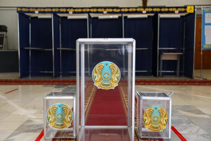 Сегодня в Казахстане пройдут выборы в маслихаты и Мажилис 