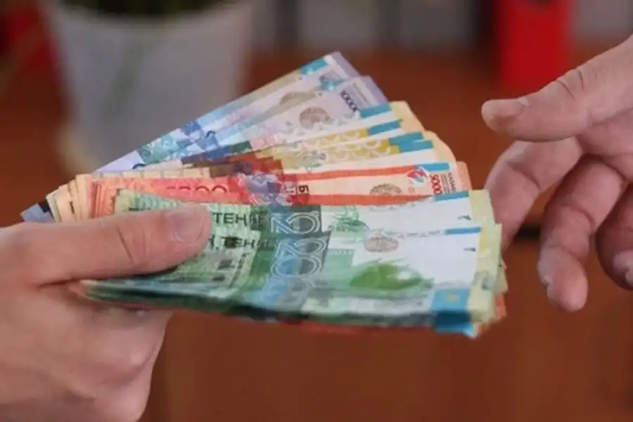 Командира батальона приговорили к штрафу за взятку 