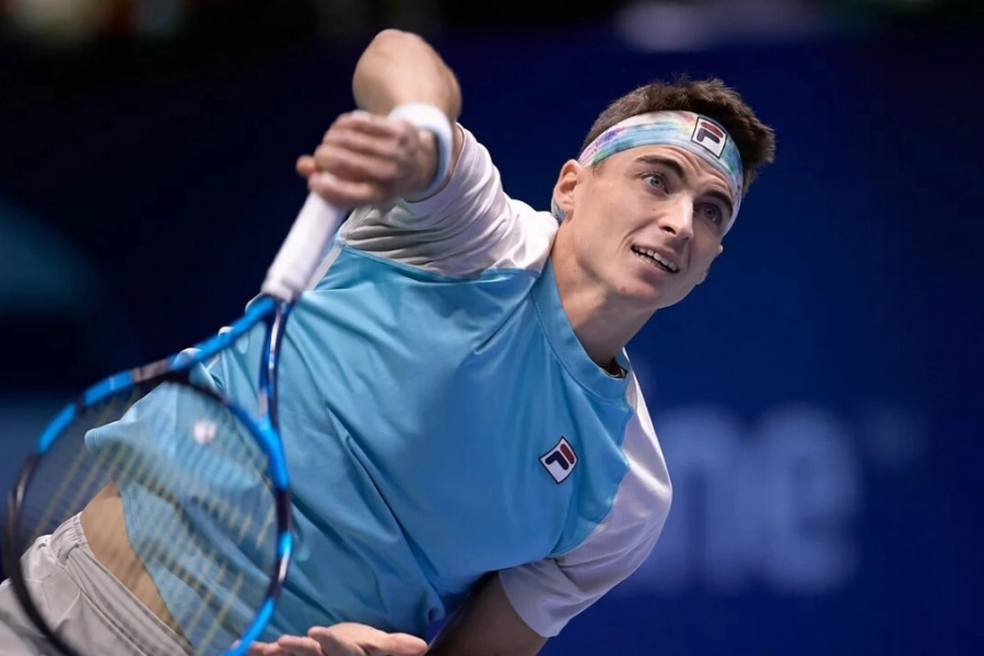 Казахстанец Скатов уступил белорусу Ивашке на Astana Open ATP 250 