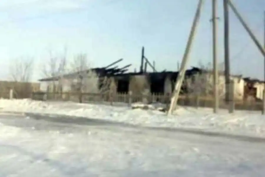 Годовалые дети и двое взрослых погибли на пожаре в Торгае 