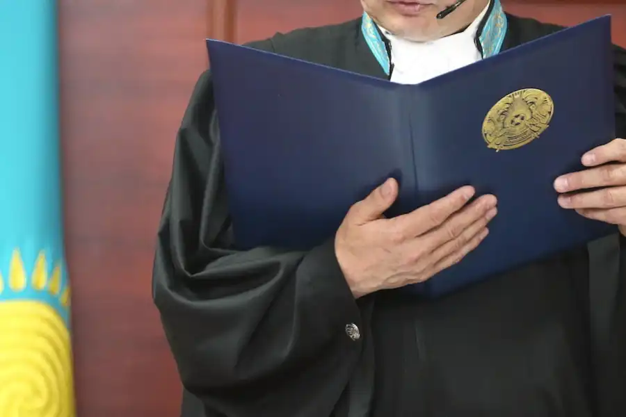 В Казахстане предложили уволить 25 председателей судов и судей 