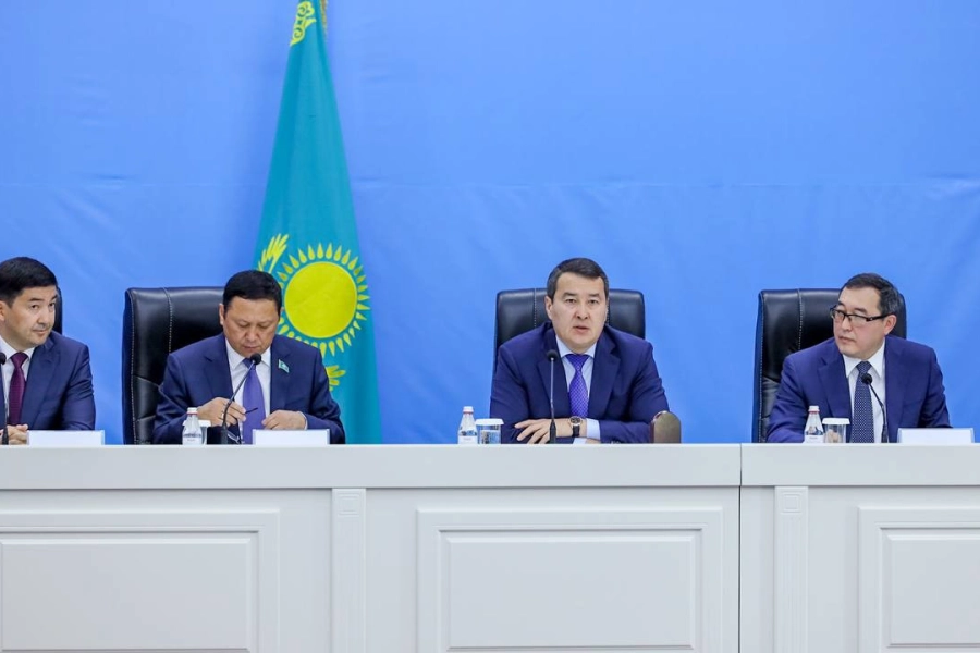 В Казахстане впервые на должность акима представили две кандидатуры 