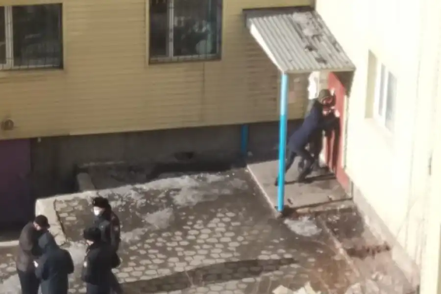 В Казахстане оцеплен 31 жилой объект из-за карантина 