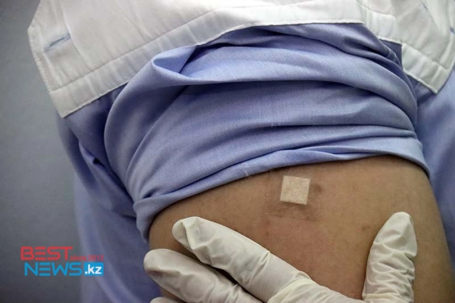 Минздрав: 4765 казахстанцев заболели коронавирусом после вакцинации 