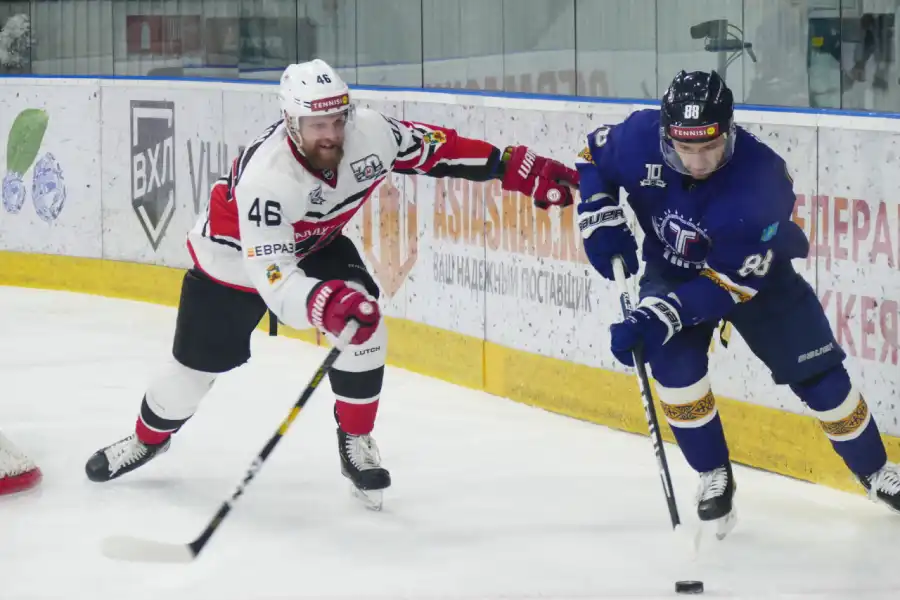 Рымарев отдал два паса и помог "Торпедо" обогнать "Металлург" 