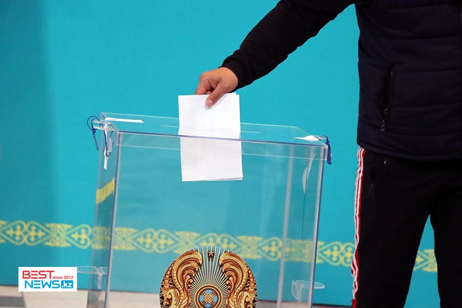 Предварительная явка казахстанцев на референдум составила 67,65% - ЦКР 