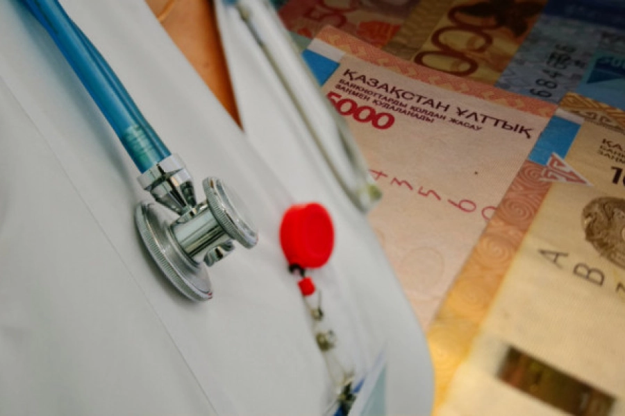 Минздрав Казахстана отменяет выплаты медикам, заразившимся Сovid-19 