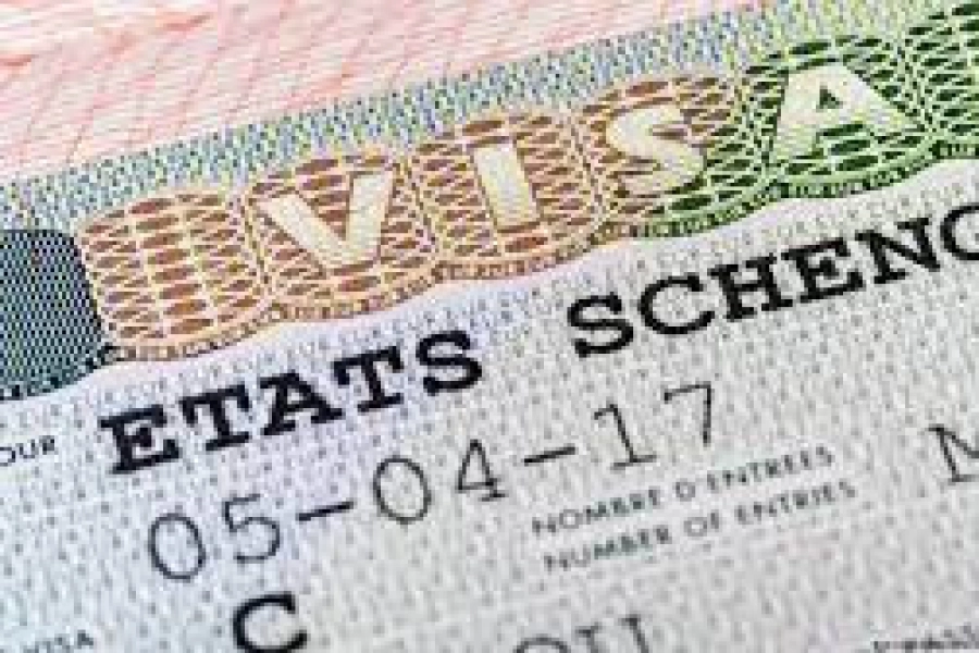 Для казахстанцев изменили правила выдачи шенгенских виз 