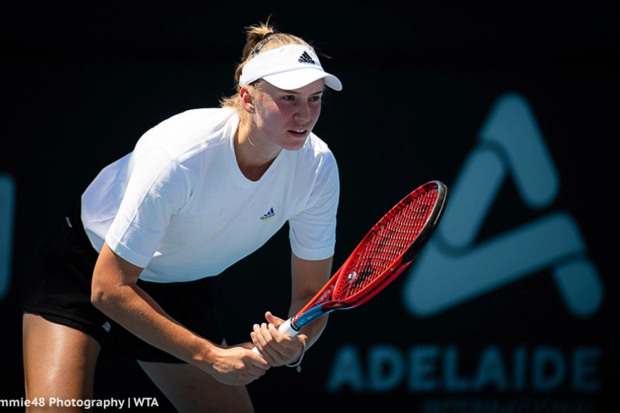 Рыбакина вышла в ¼ финала турнира WTA 500 Adelaide International 