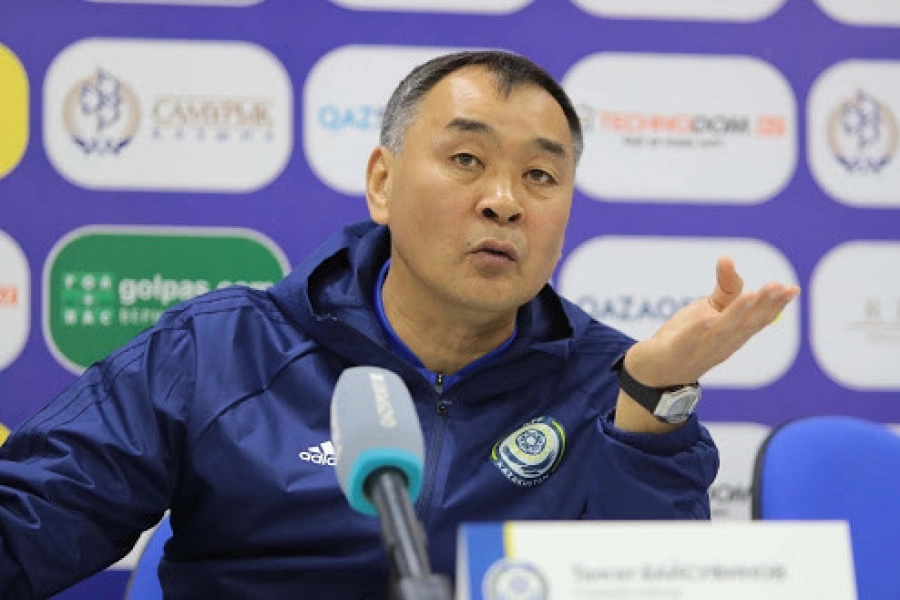 Сборную Казахстана по футболу возглавил прежний тренер 