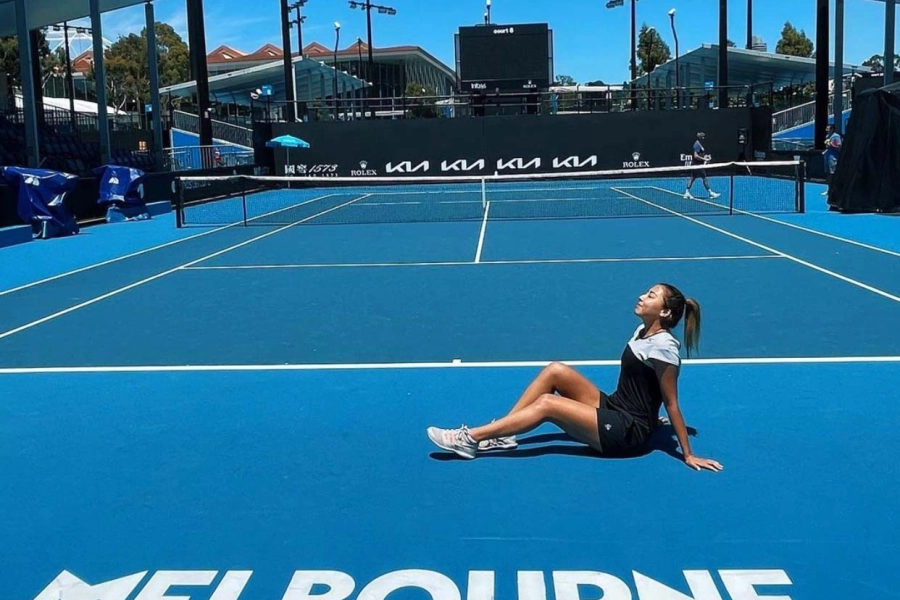 Зарина Дияс эмоционально отметила выход во второй круг Australian Open - видео 