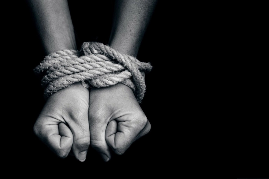 В Костанайской области чиновников заподозрили в торговле людьми 