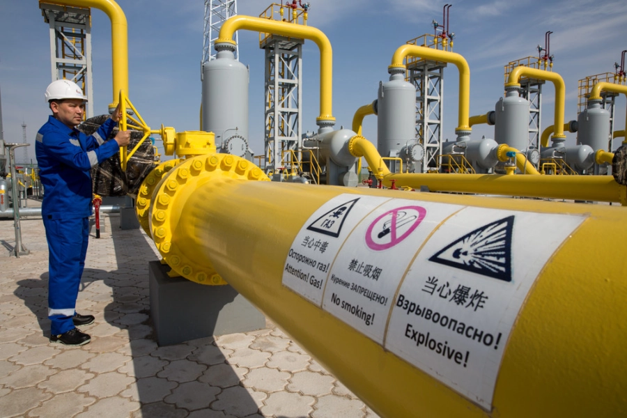 Казахстан не исключает сокращение поставок газа в Китай и закупа топлива в России – Саткалиев 