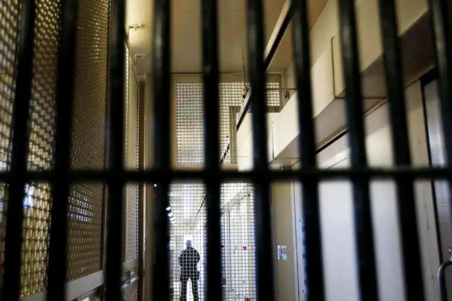 В Шымкенте 60 директоров школ отправили в следственный изолятор 