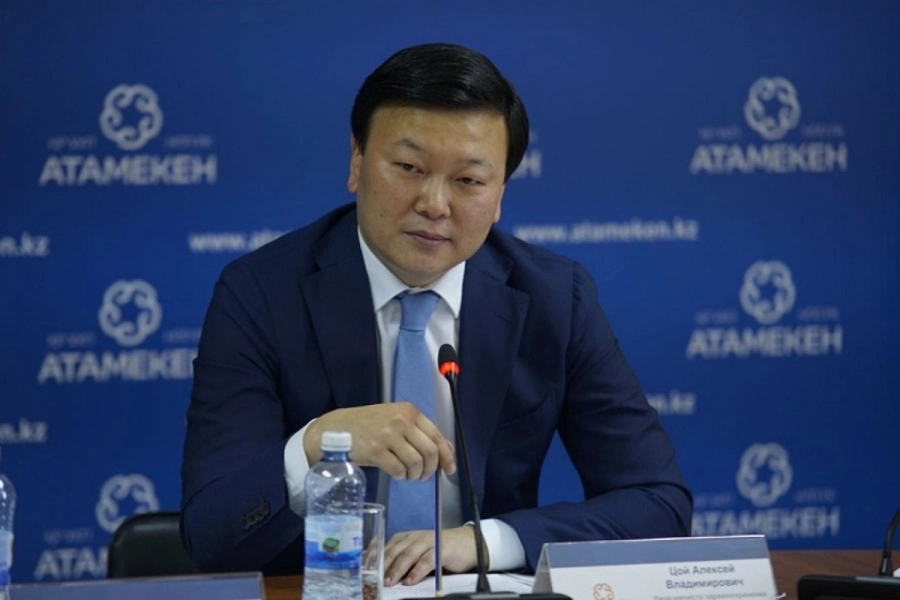 Глава Минздрава призвал казахстанцев «не заниматься самолечением» при заражении COVID19 