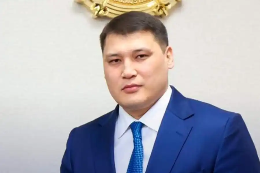 В замакима города Шымкент Руслана Берденова стреляли  