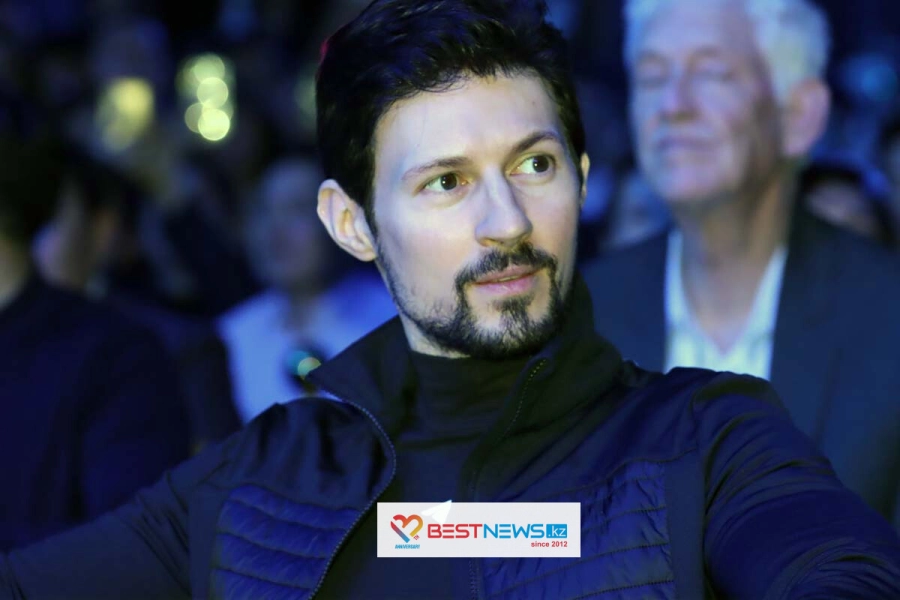 Павел Дуров прибыл на конкурс стартапов в Астане с огромными секьюрити 