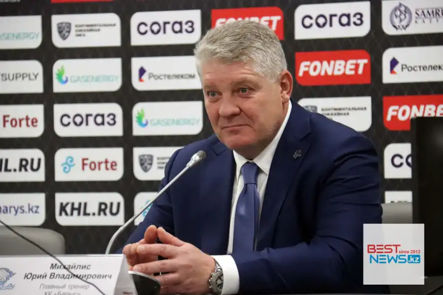 «Я же вам обещал»: Михайлис от шансах Бекетаева и Шутова сыграть за «Барыс» - видео 