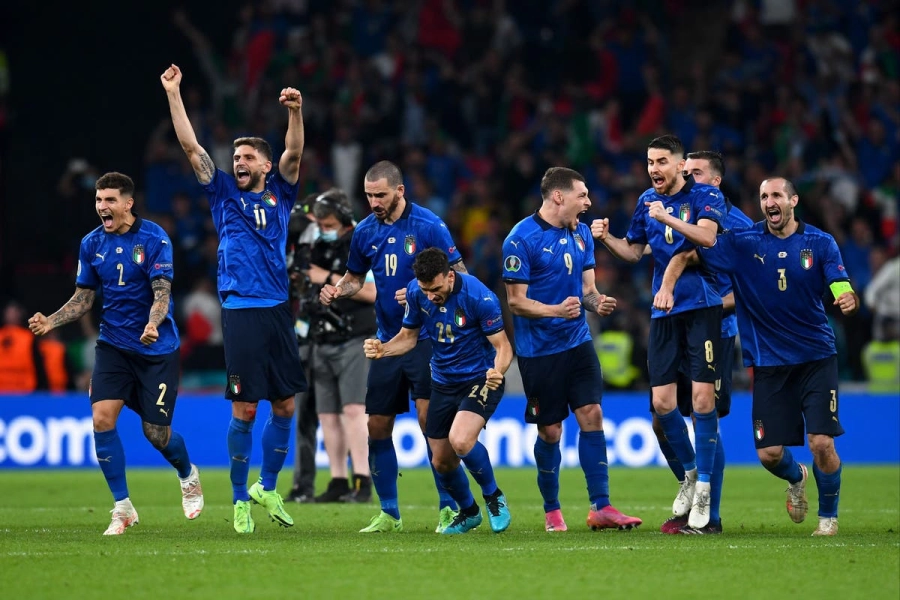 Италия в серии пенальти вырвала титул у Англии 