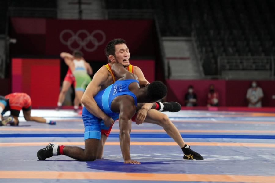Борец Санаев одержал «сухую» победу на Олимпиаде-2020 