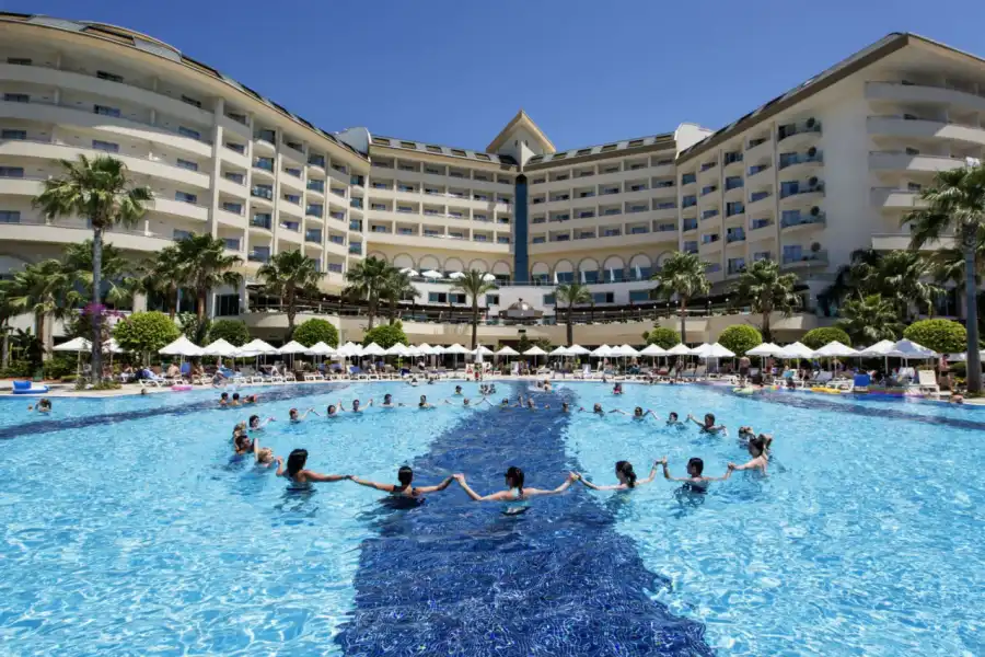 Турция ввела налог для туристов за проживание в отелях 