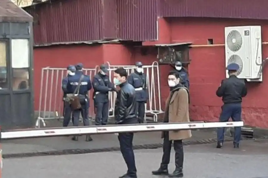 Почему в Нур-Султане не закрываются на карантин жилые дома по аналогии с Алматы 