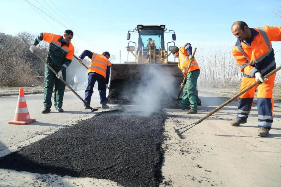 Глава МИИР РК Кайрат Ускенбаев уверен - есть способ добиться качественного ремонта дорог: видео 