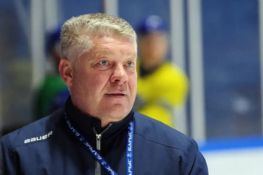 Почему Барыс не сыграл ударно в начале матча с СЮ – ответ Юрия Михайлиса 