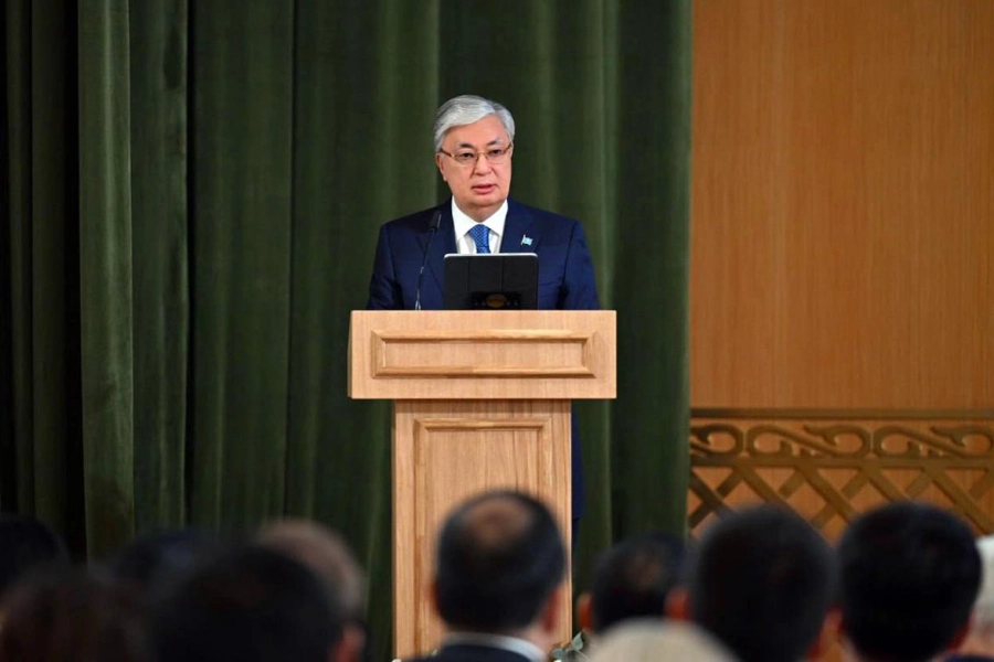 «Не бывает плохих профессий» - Президент Казахстана 